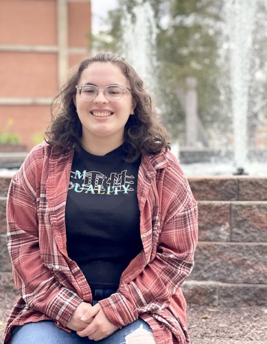 Samantha Whelan awarded LHU Alumni Association Scholarship